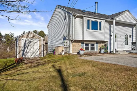 74 Derryfield Road Derry NH 03038