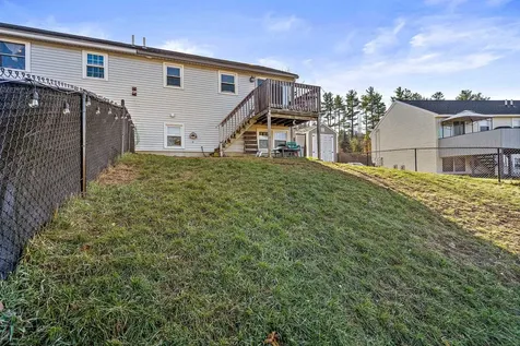 74 Derryfield Road Derry NH 03038