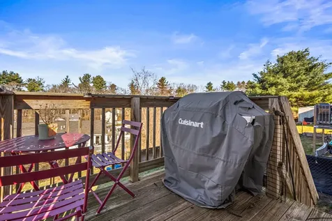 74 Derryfield Road Derry NH 03038