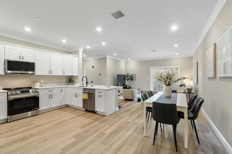 10100 S Willow Street Manchester NH 03103