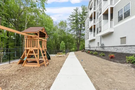 10100 S Willow Street Manchester NH 03103