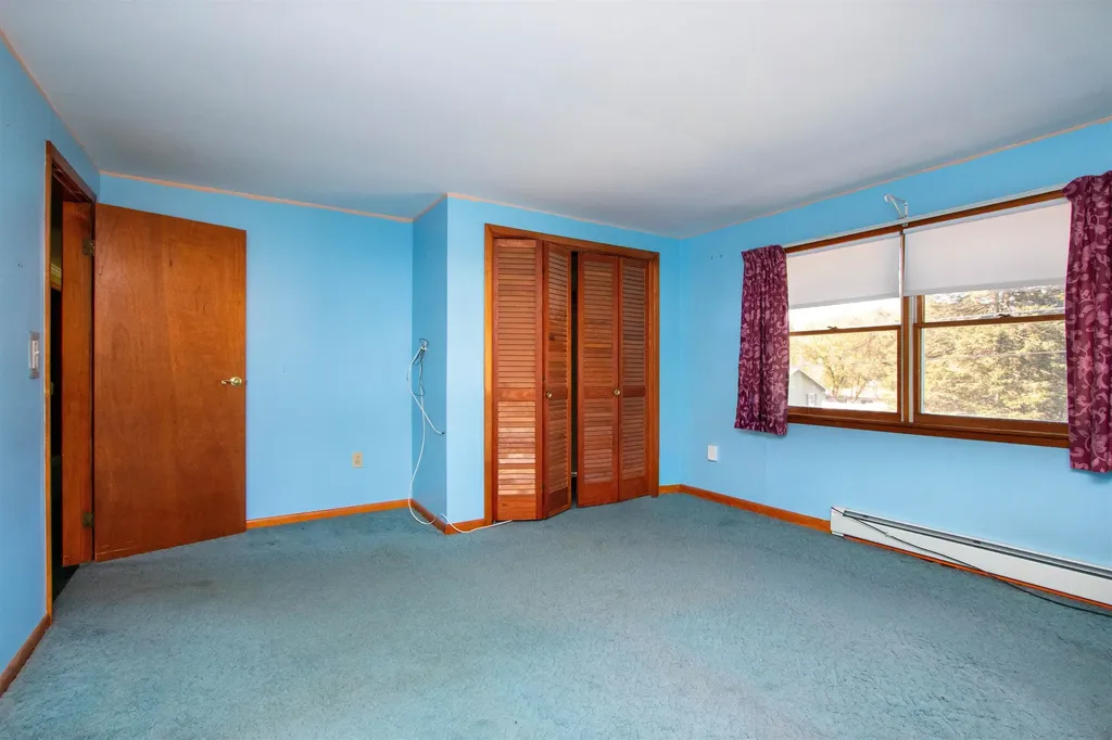 51 Cross Avenue St. Johnsbury VT 05819