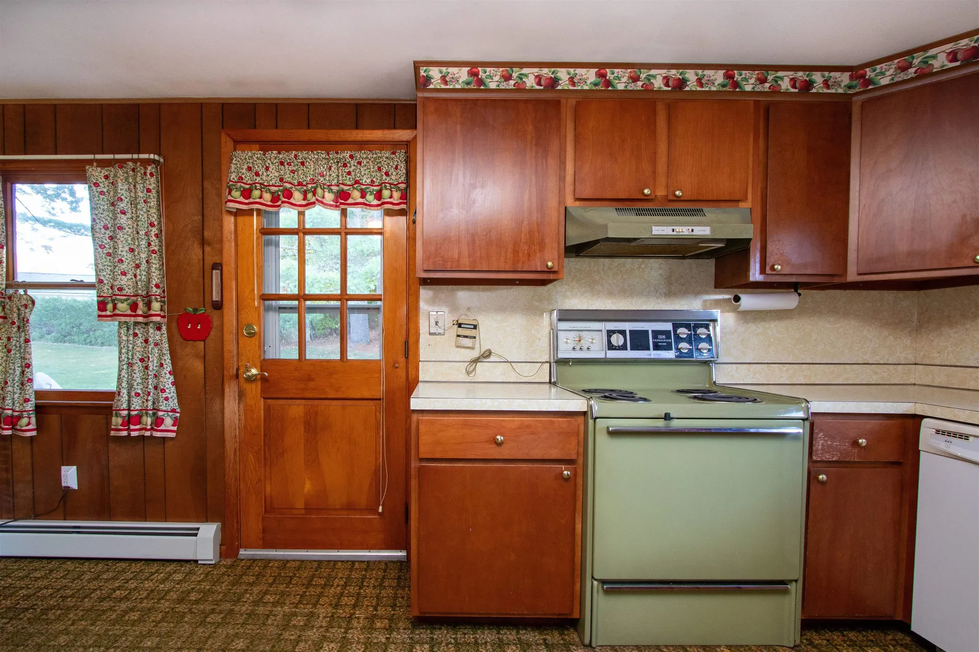 51 Cross Avenue St. Johnsbury VT 05819