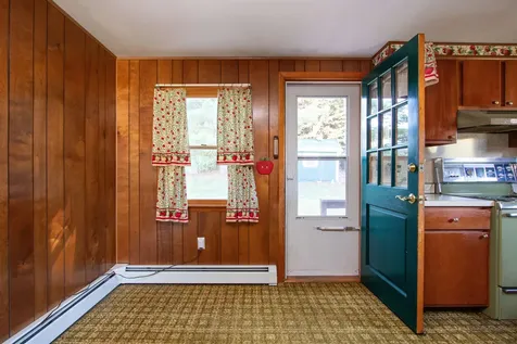 51 Cross Avenue St. Johnsbury VT 05819