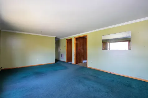 51 Cross Avenue St. Johnsbury VT 05819