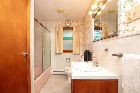 51 Cross Avenue St. Johnsbury VT 05819