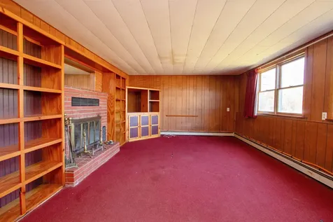 51 Cross Avenue St. Johnsbury VT 05819