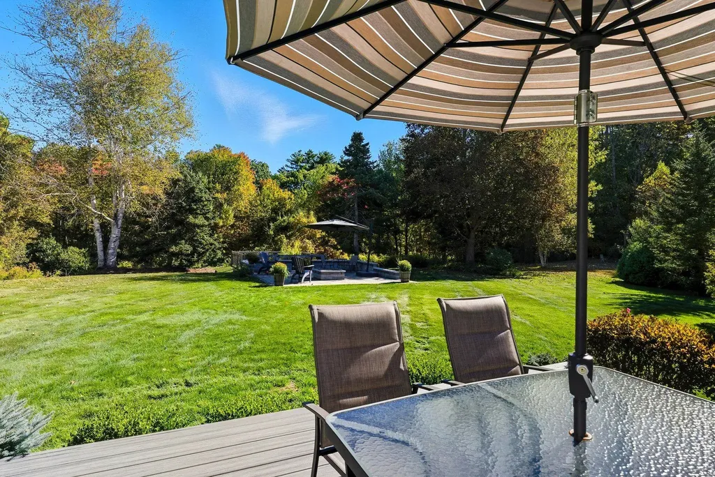 7 Camelot Road Windham NH 03087