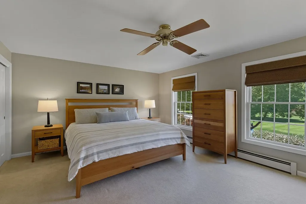 7 Camelot Road Windham NH 03087