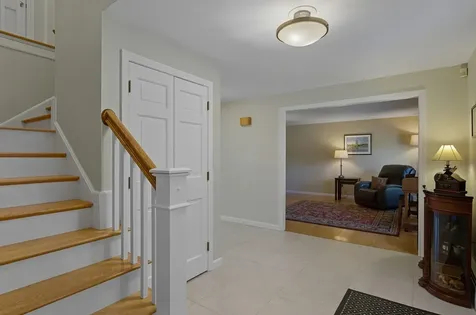 7 Camelot Road Windham NH 03087