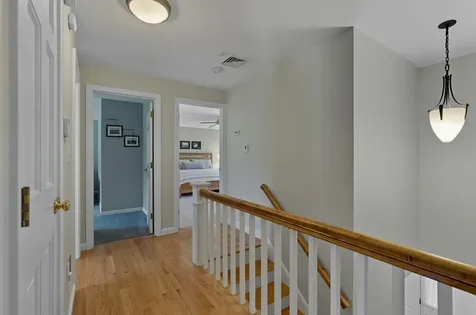 7 Camelot Road Windham NH 03087