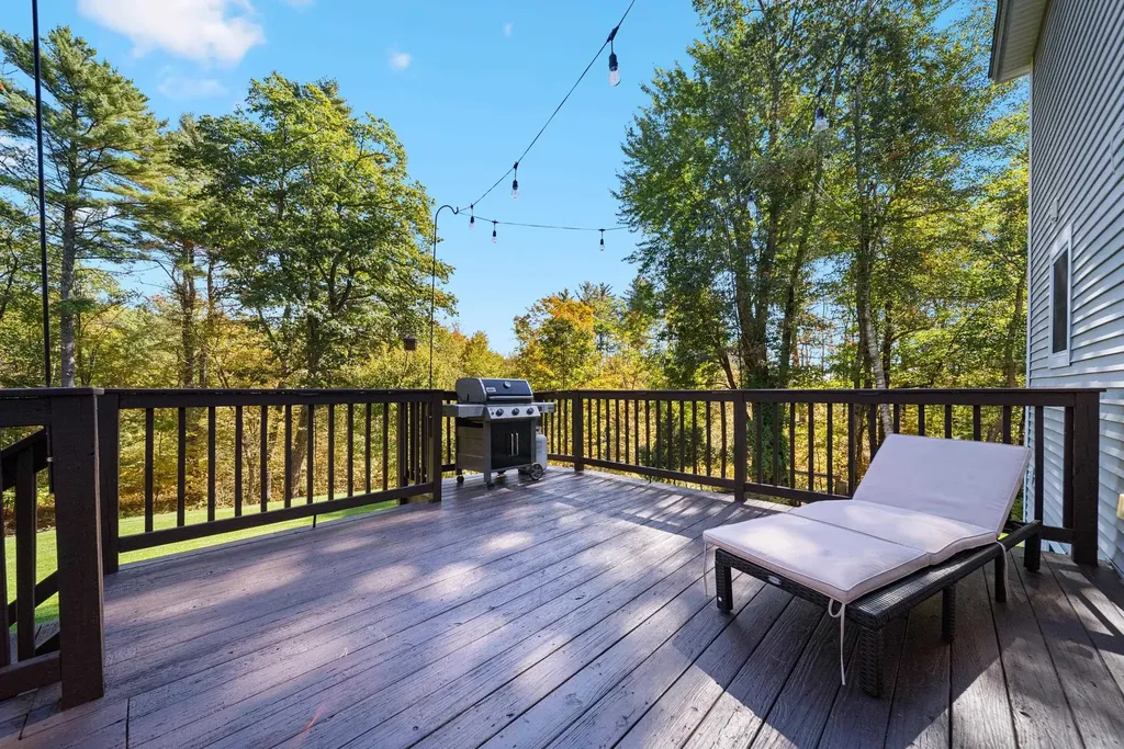 49 Stark Highway N Dunbarton NH 03046