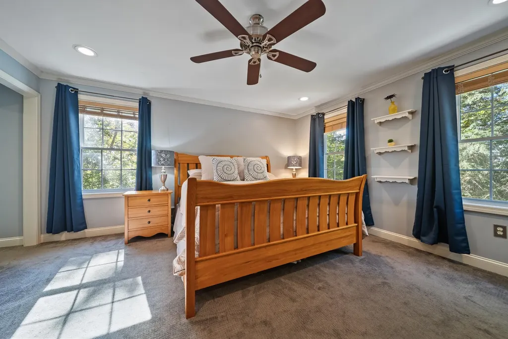 49 Stark Highway N Dunbarton NH 03046