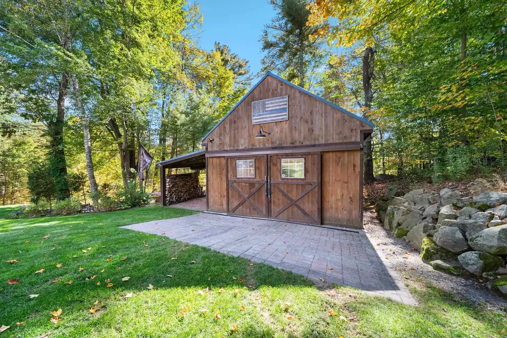 49 Stark Highway N Dunbarton NH 03046