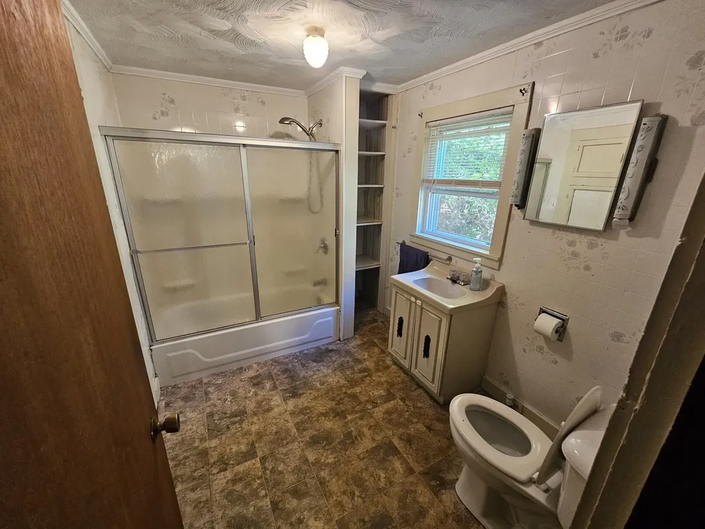 19 Aylward Avenue Swanzey NH 03446