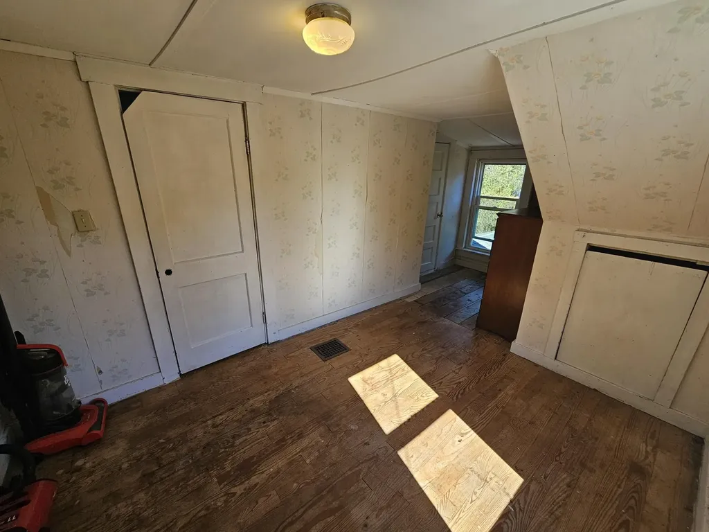 19 Aylward Avenue Swanzey NH 03446
