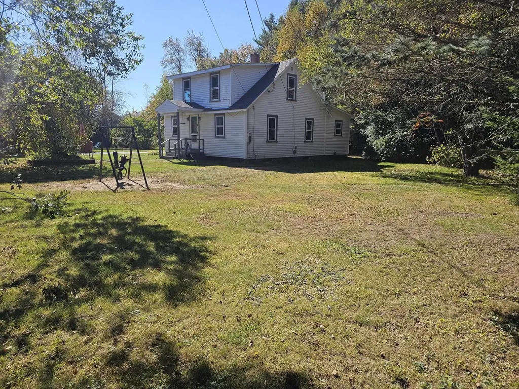 19 Aylward Avenue Swanzey NH 03446