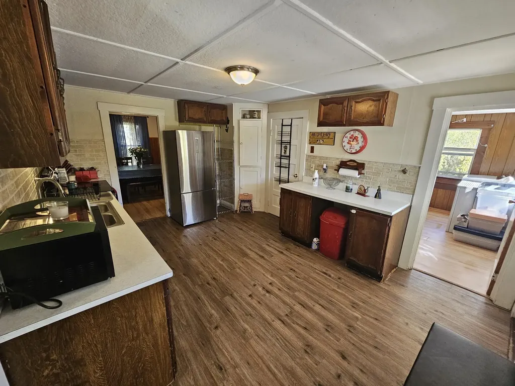 19 Aylward Avenue Swanzey NH 03446