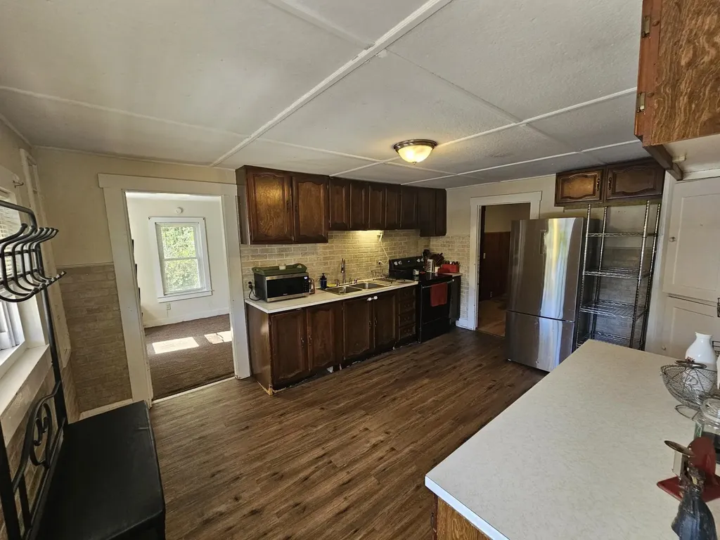 19 Aylward Avenue Swanzey NH 03446