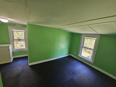 19 Aylward Avenue Swanzey NH 03446