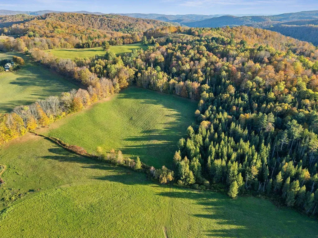 223 Bobbinshop Road Chelsea VT 05038