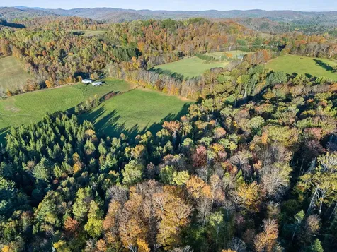 223 Bobbinshop Road Chelsea VT 05038