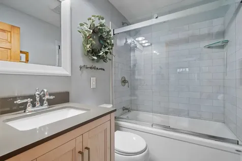 6 Wayside Drive Exeter NH 03833