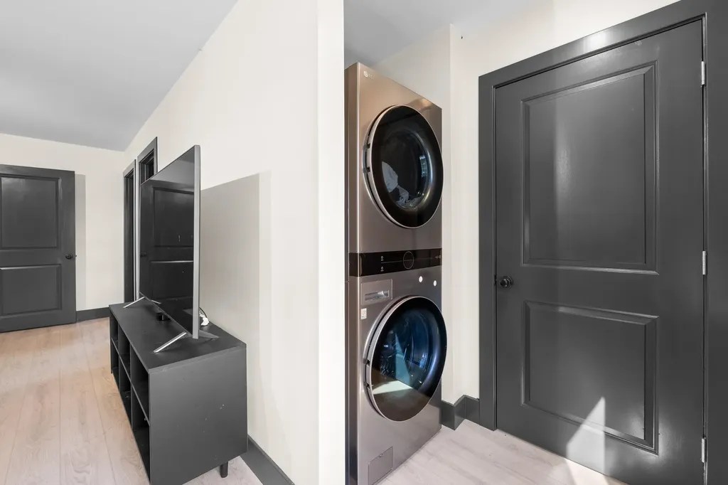 38 High Street North Berwick ME 03906