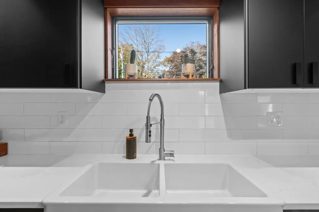 38 High Street North Berwick ME 03906