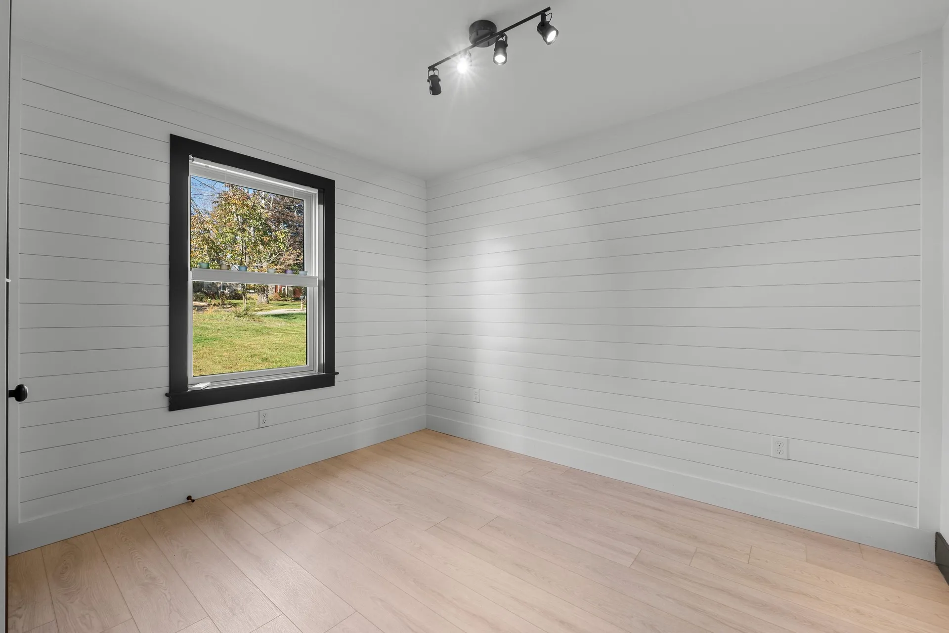 38 High Street North Berwick ME 03906