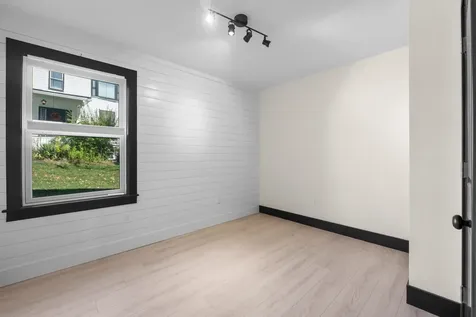 38 High Street North Berwick ME 03906