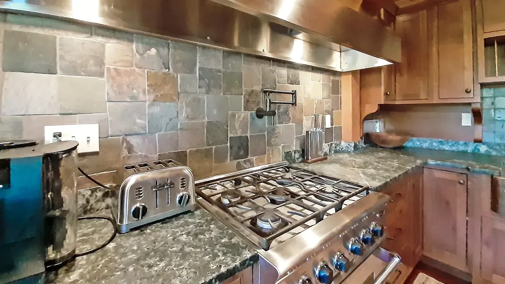 3215 Old Turnpike Road Mount Holly VT 05758