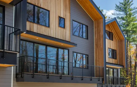 2438 Mountain Road Stowe VT 05672