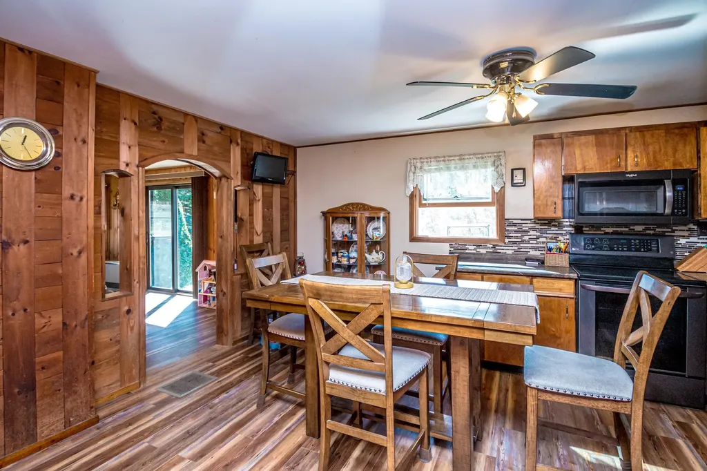 1435 Lost Nation Road Northumberland NH 03582