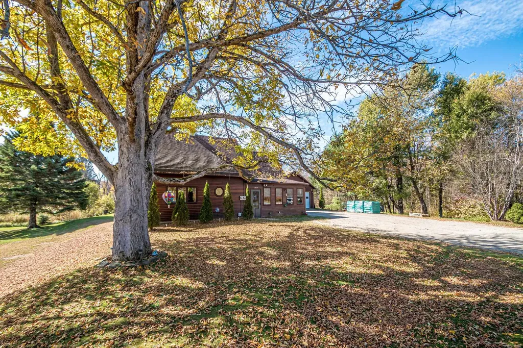 1435 Lost Nation Road Northumberland NH 03582