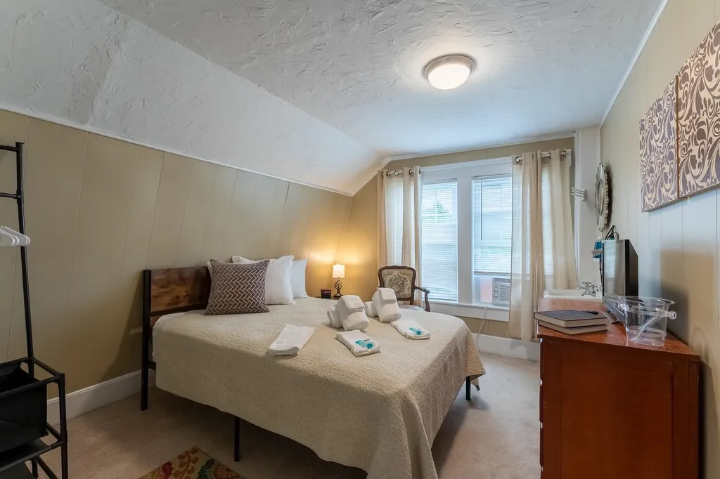 58 Tower Street Laconia NH 03246