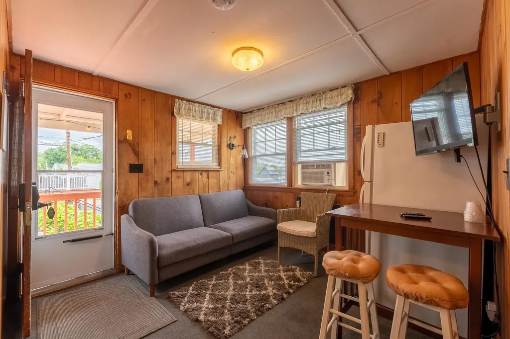 58 Tower Street Laconia NH 03246