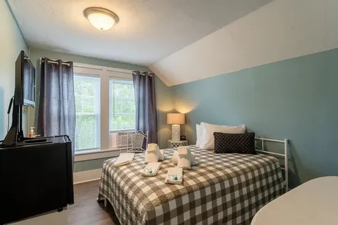 58 Tower Street Laconia NH 03246