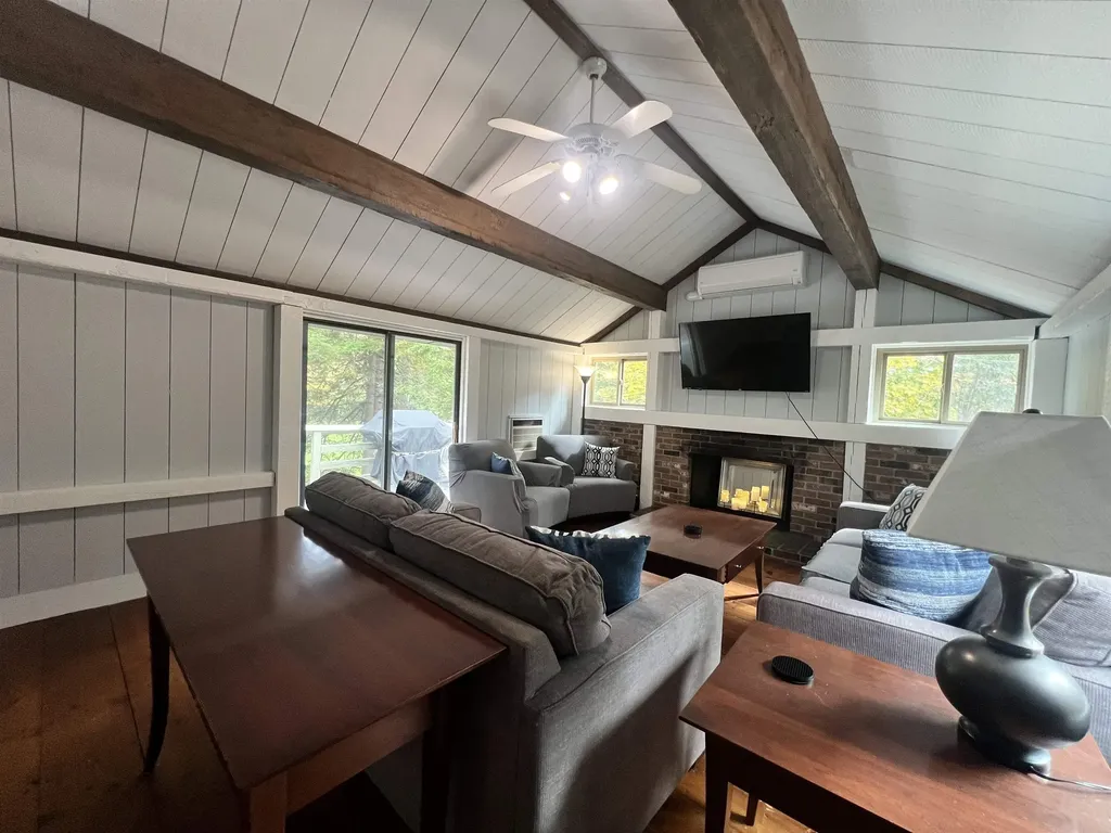 112 Greensward Drive Grantham NH 03753