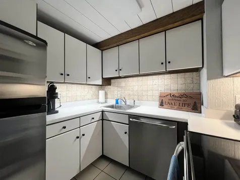 112 Greensward Drive Grantham NH 03753