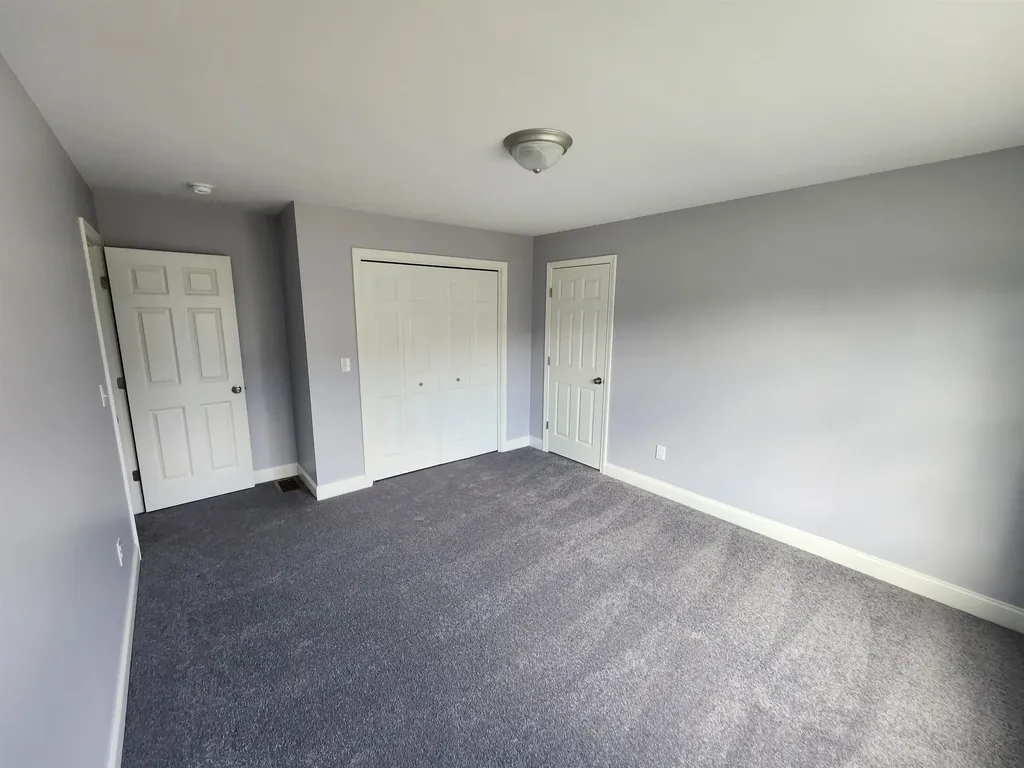 21 Library Street Hudson NH 03051