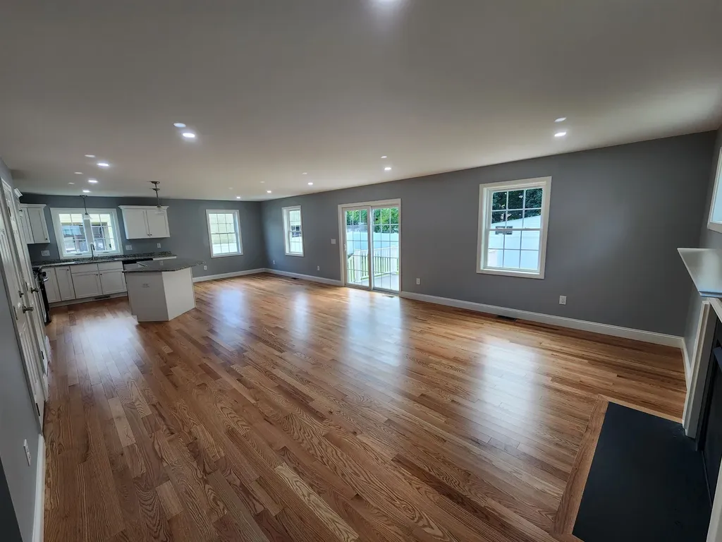 21 Library Street Hudson NH 03051