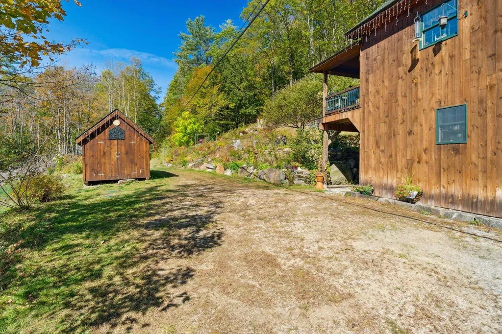 1452 Tyson Road Reading VT 05062