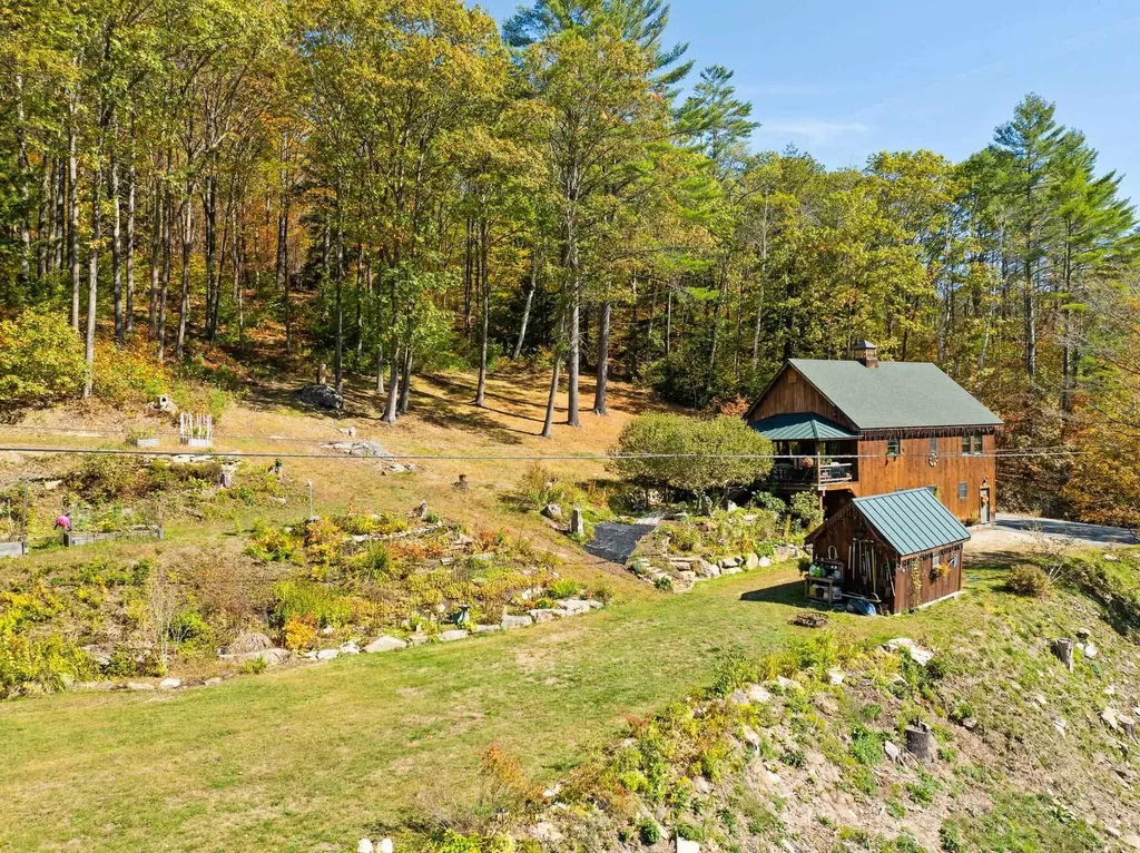 1452 Tyson Road Reading VT 05062