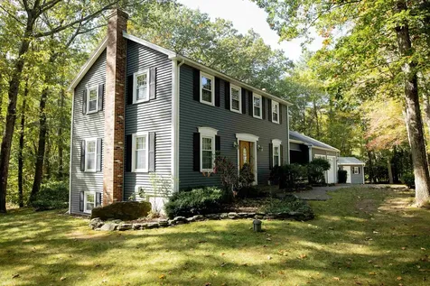 7 Cardinal Road Windham NH 03087