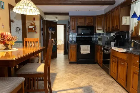 7 Cardinal Road Windham NH 03087