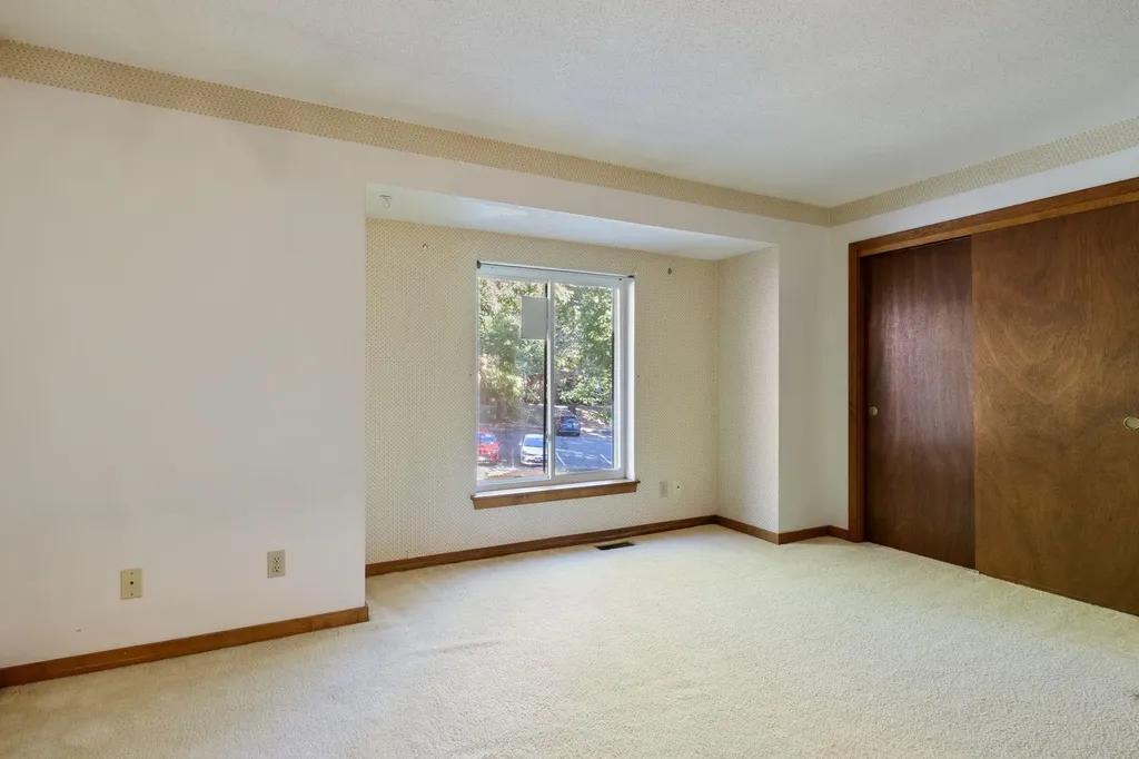 38 Dunvegan Woods Drive Hampton NH 03842