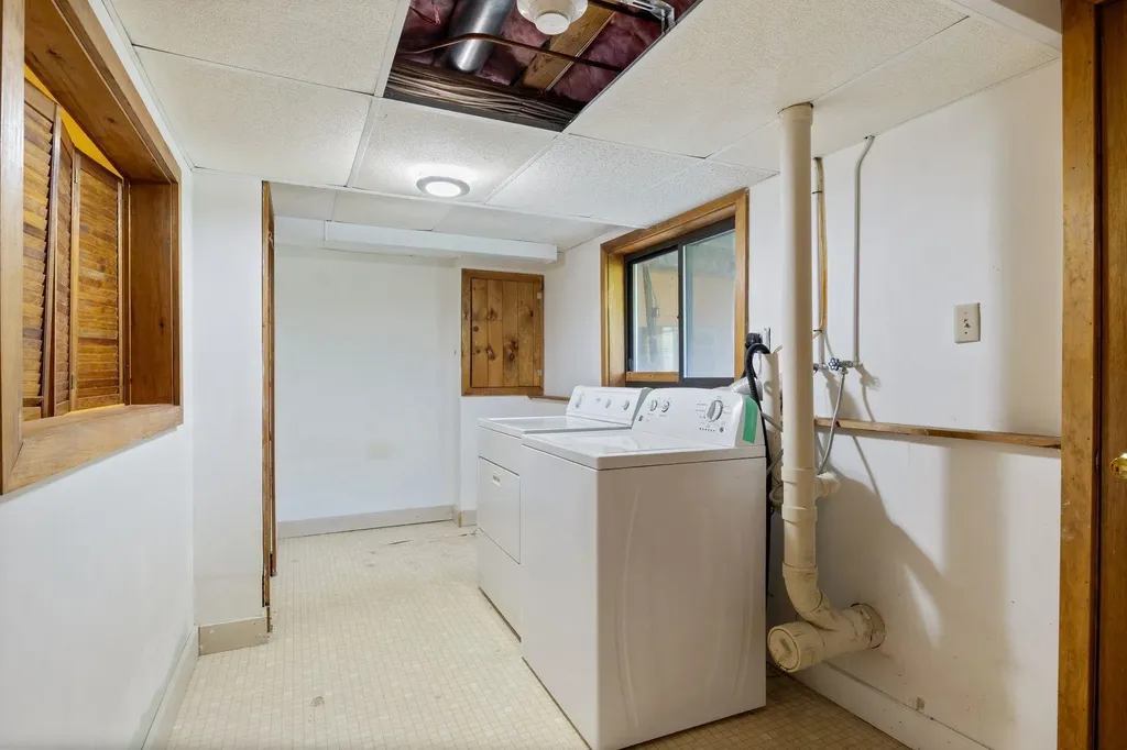 38 Dunvegan Woods Drive Hampton NH 03842