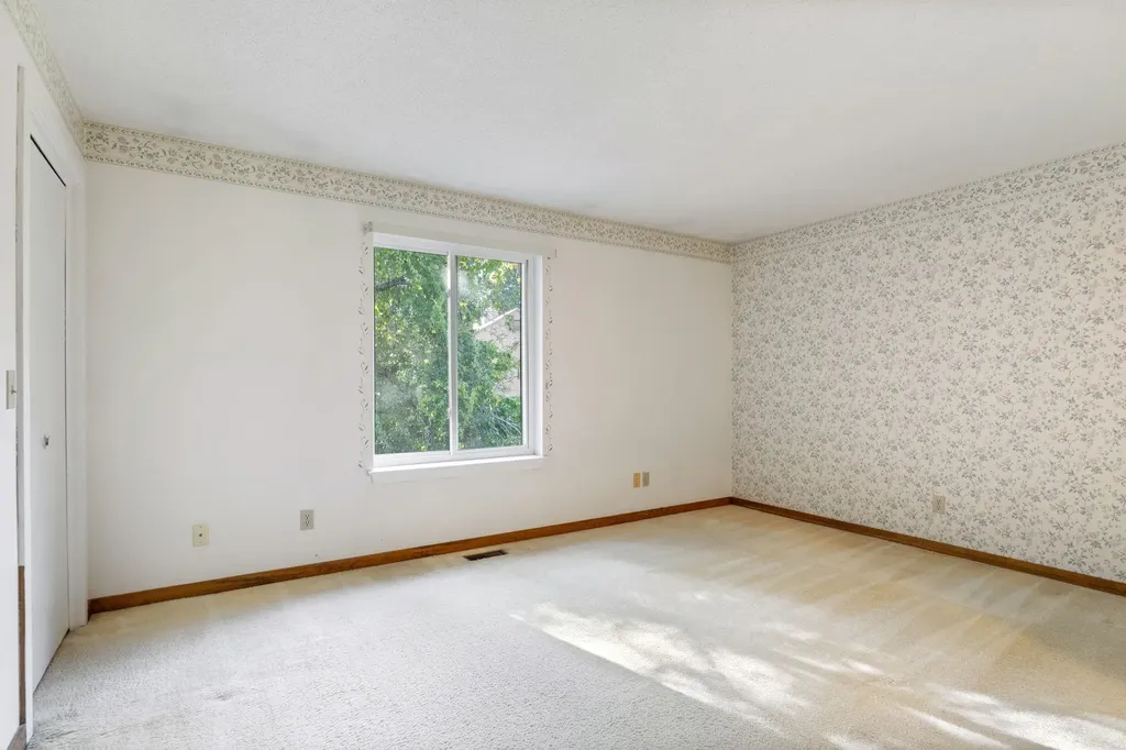 38 Dunvegan Woods Drive Hampton NH 03842