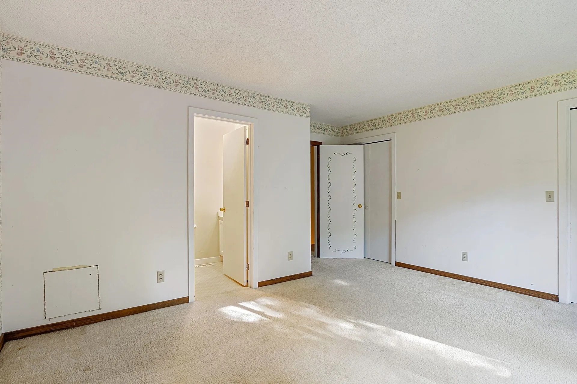 38 Dunvegan Woods Drive Hampton NH 03842